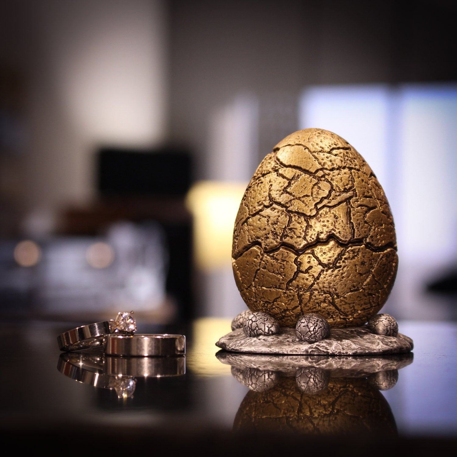 all-groups Front view of Dinosaur Egg Ring Box in Cinematic Scenario