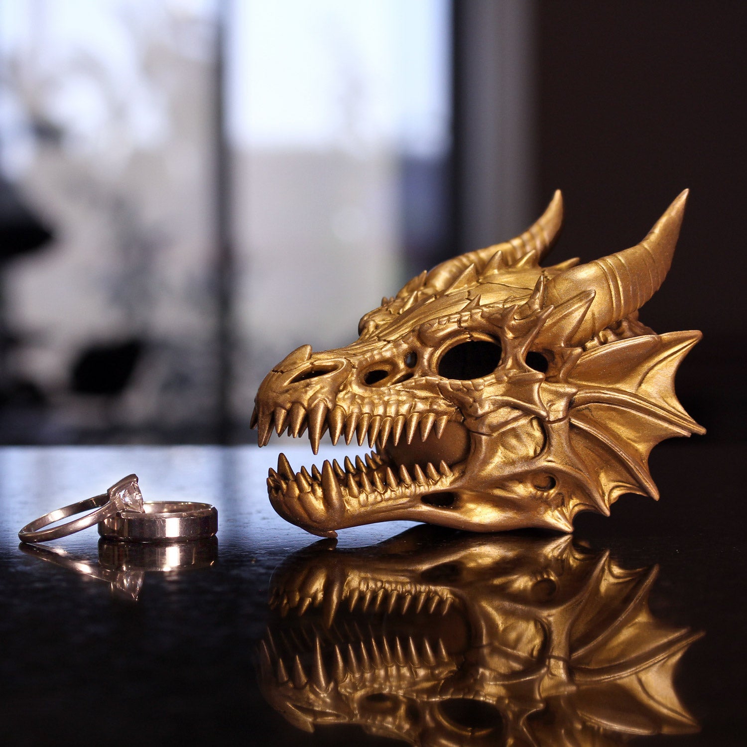 all-groups Front view of Dragon Skull Ring Box in Cinematic Scenario